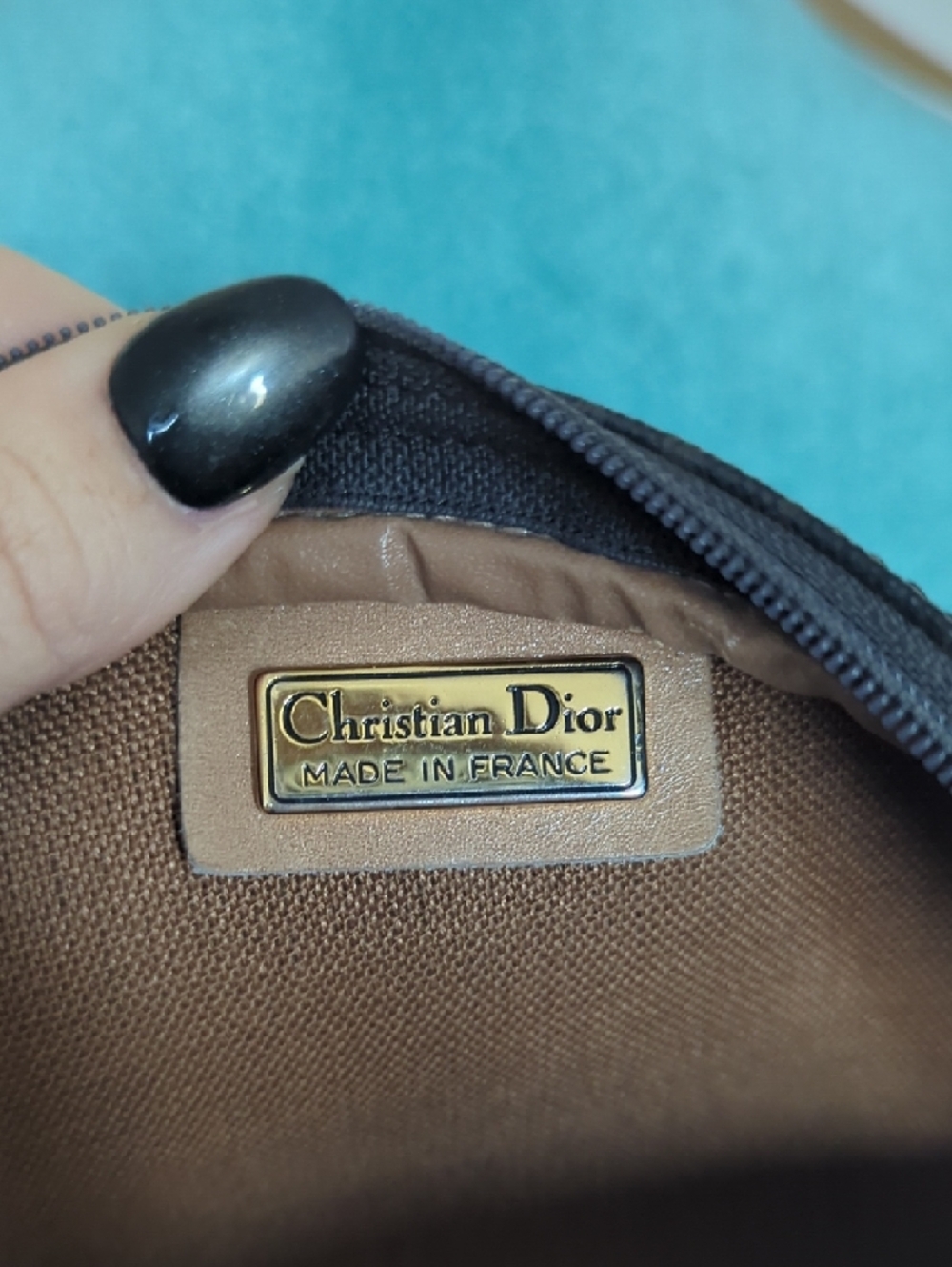 Christian Dior Honeycomb Crossbody - Picture 10 of 11